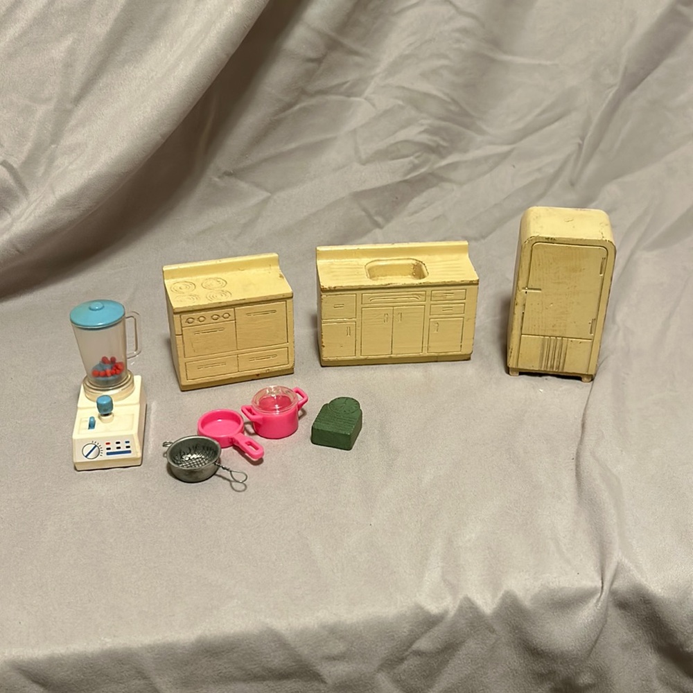 Vintage Kitchen Dollhouse Accessories